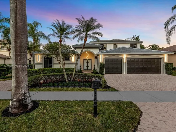 2530 Montclaire Cir, Fort Lauderdale, FL 33327