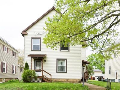 419 W Poplar St, Grove City, PA, 16127