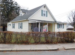 27 Jackson Ave, South Glens Falls, NY 12803