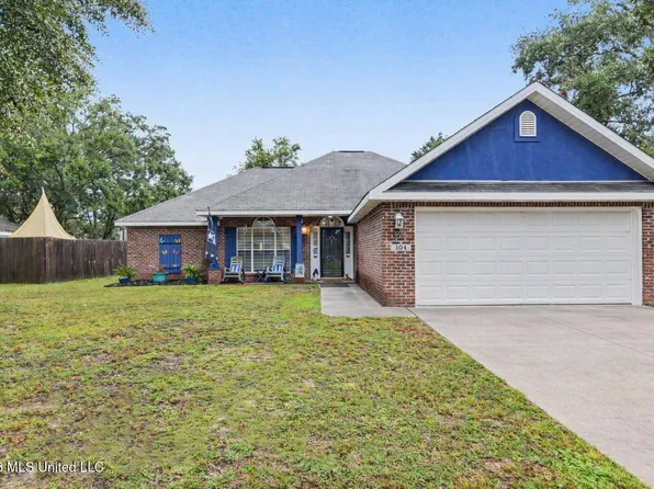 104 Hawthorne Dr, Long Beach, MS 39560