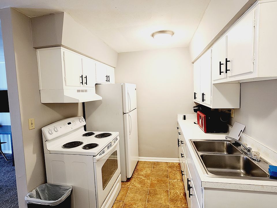 1st image of 1315 Devon Ave APT A7