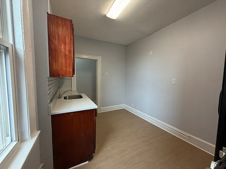 520 37th St #3L — Photo 15
