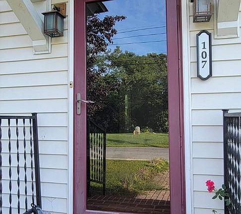 2nd image of 107 Church St