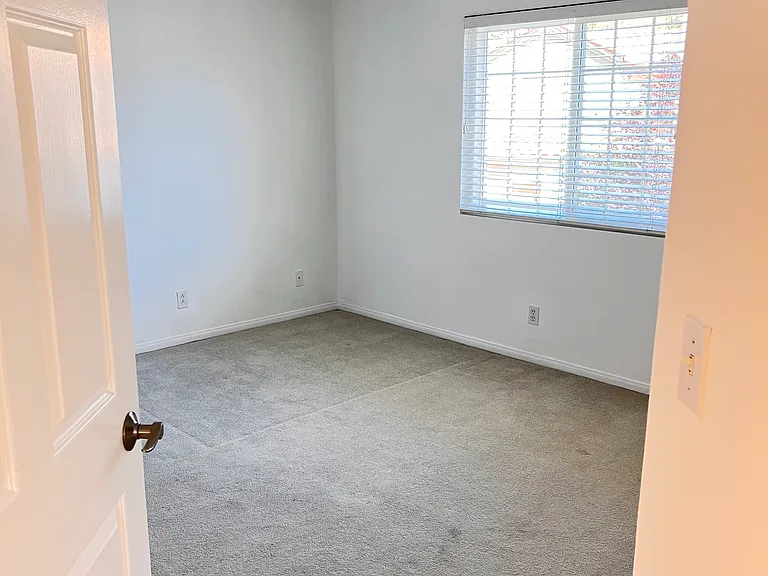 4344 Willow Glen St — Photo 21