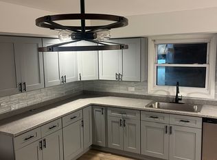 1508 W 127th St, Calumet Park, IL