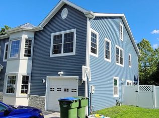 33 Woodbury Rd, Edison, NJ 08820