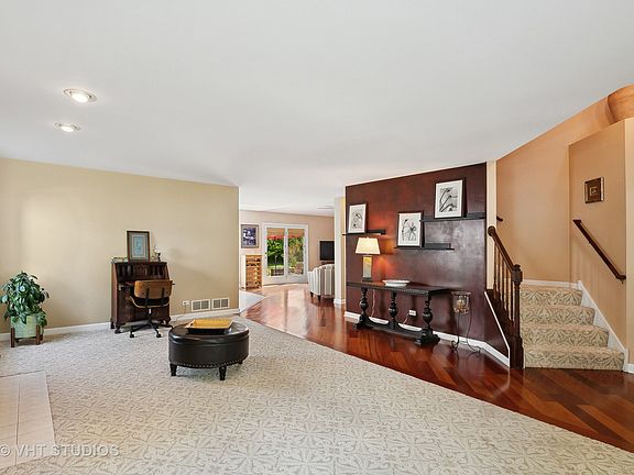4th image of 3107 Hampshire Ln