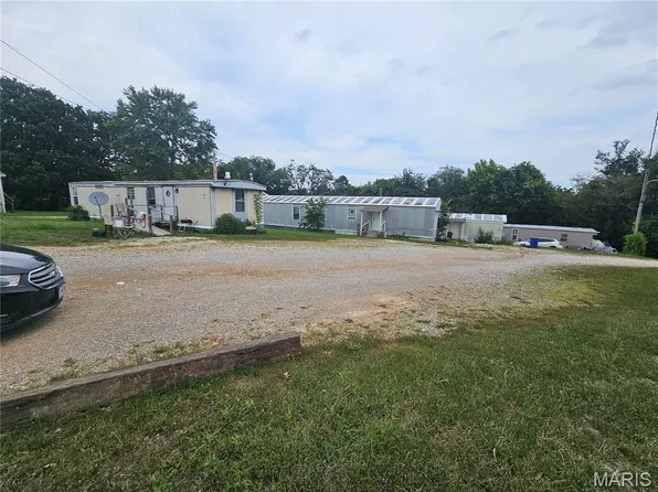 568 & 572 Highway Y D E #B-c, Saint Robert, MO 65584
