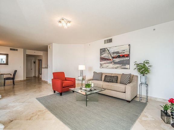 3rd image of 550 Okeechobee Blvd APT 610