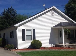 103 Cedar St, Loogootee, IN 47553