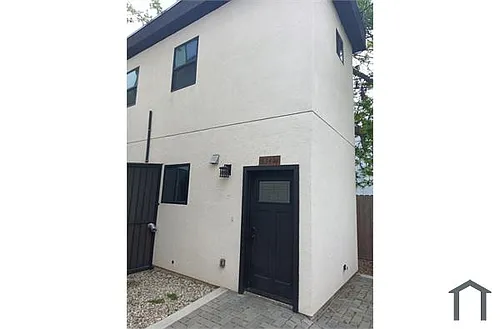 534 W Vernon Ave Photo 1