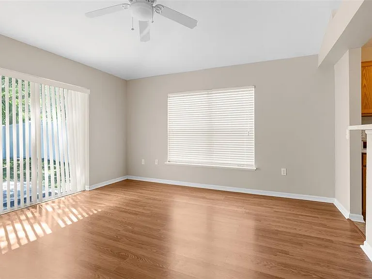 3220 Bellericay Ln — Photo 8