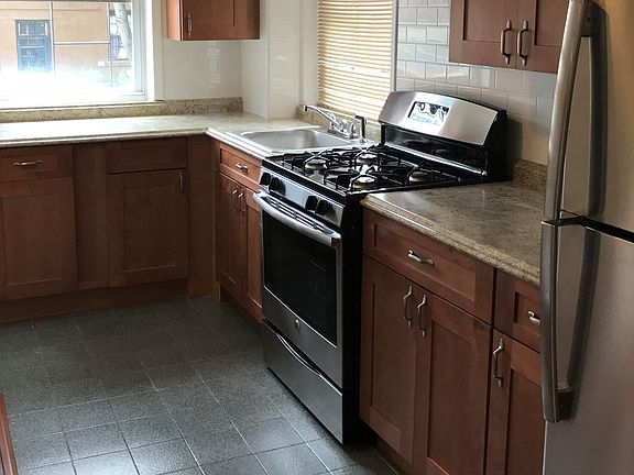 2nd image of 640 Burke Ave APT 2