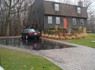 97 Tanglewood Dr, Swansea, MA 02777