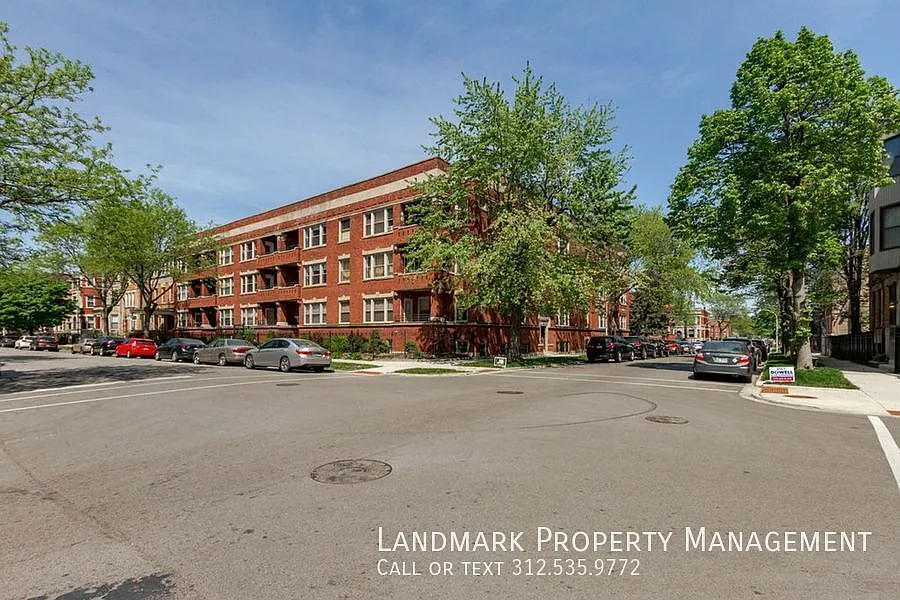 4853 S Vincennes Ave #205
