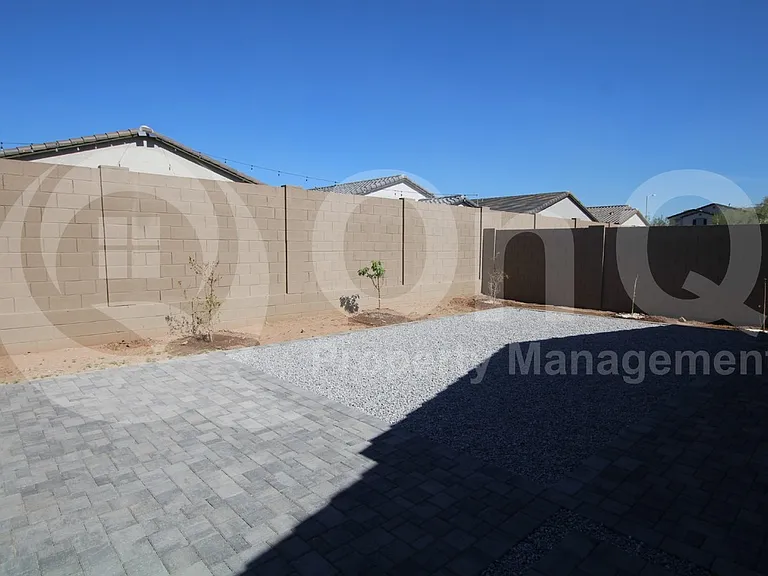 5734 W Getty Dr — Photo 18