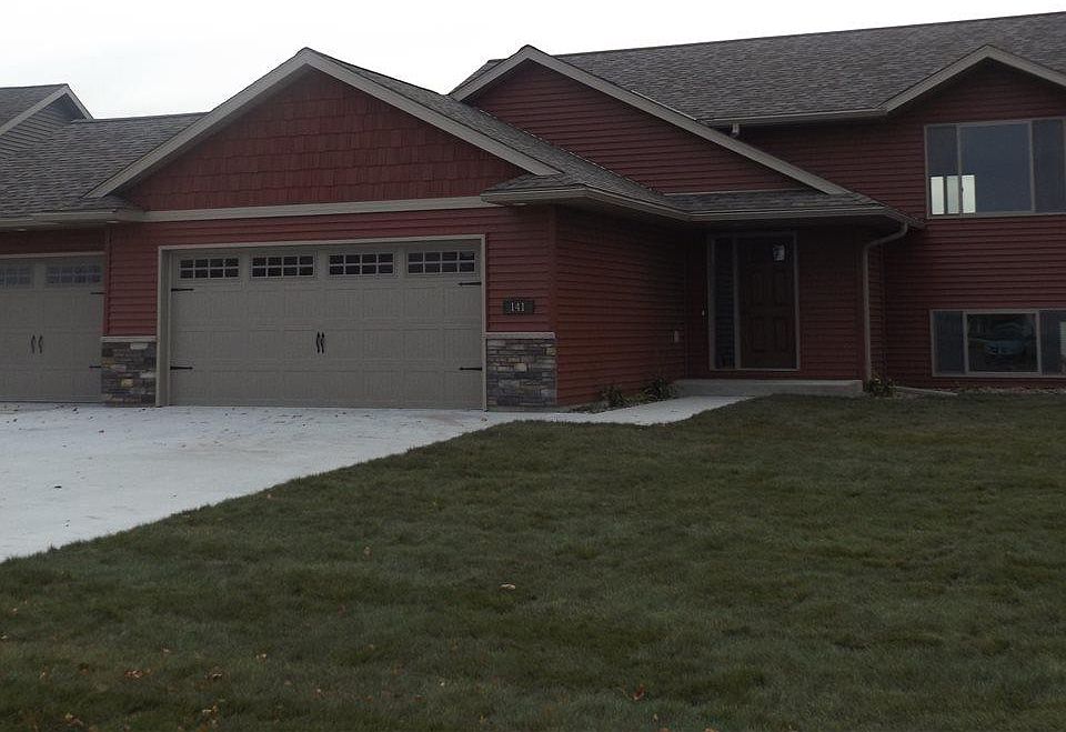 1st image of 141 Copperfield Dr