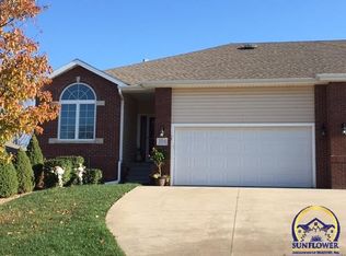 1114 SW Red Oaks Pl, Topeka, KS 66615