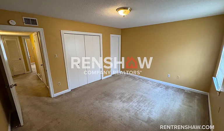 3222 Thirteen Colony Mall #2B — Photo 8