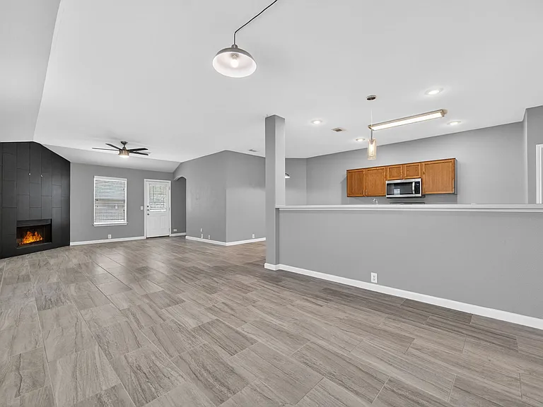 3950 Canyon Pkwy — Photo 14