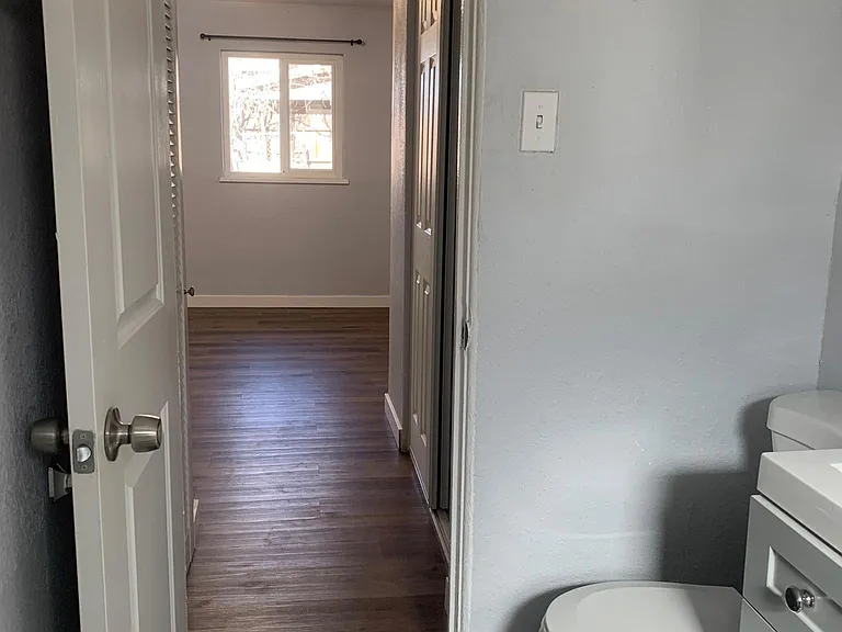 4522 Fillmore St #4 — Photo 14
