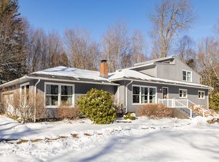 6 Vickers Rd, New Hartford, CT 06057