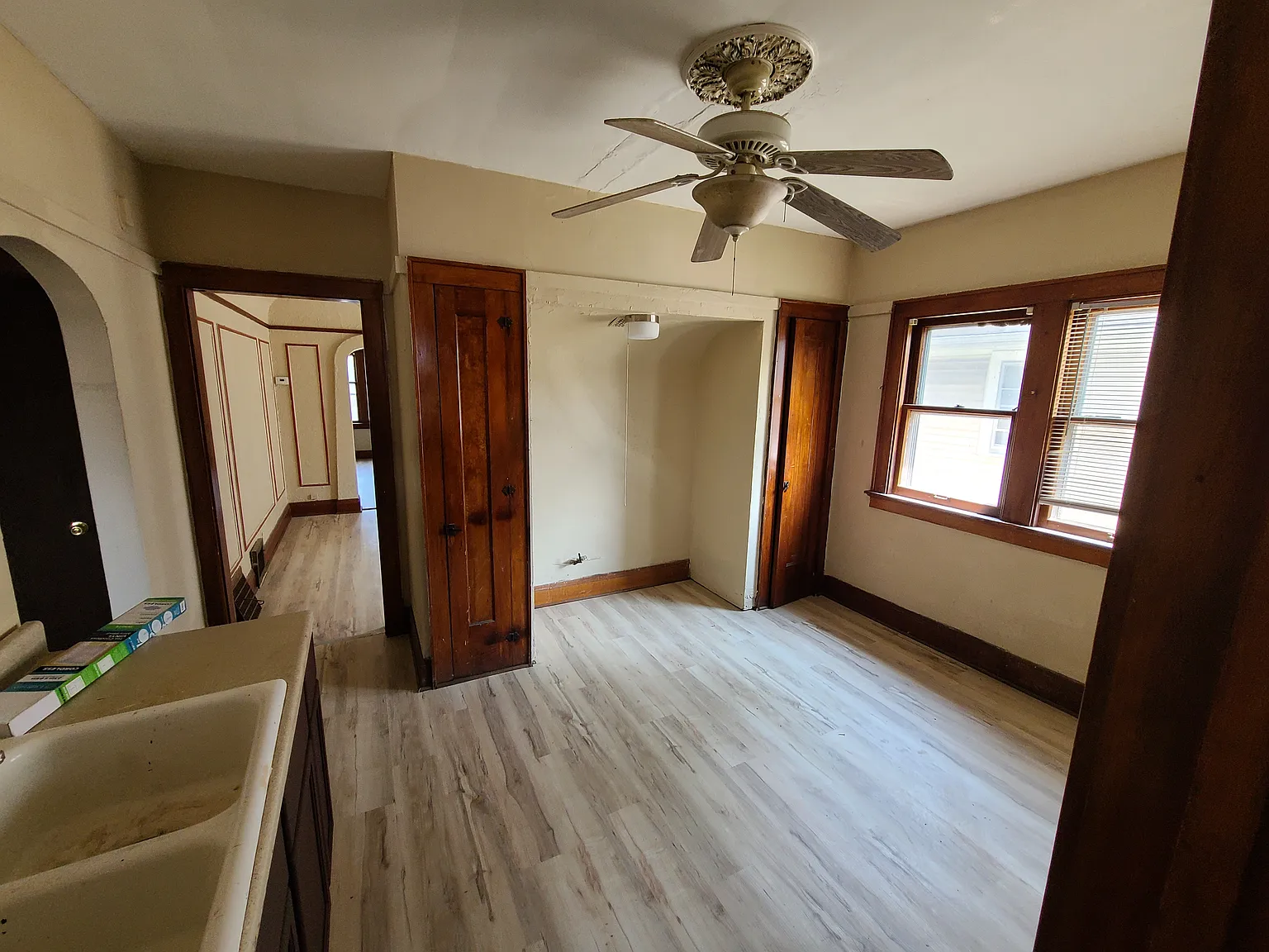2 bed, $1,100 — Photo 2