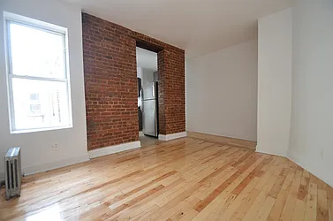 Rented by CITY SKYLINE REALTY INC