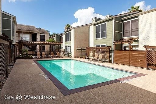 5th image of 10010 Westpark Dr APT 801