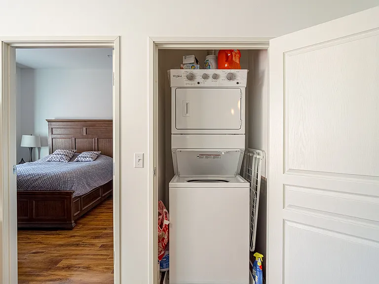 134 N Leroy St #302 — Photo 17