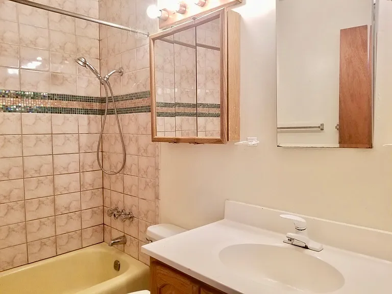 1301 Hearst Ave — Photo 10