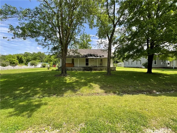 16194 Dutch Mills Rd N, Lincoln, AR 72744