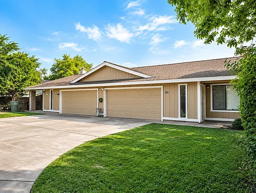 2740 Hurley Way Photo 1