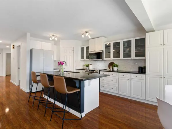 1316 S Bayside Ave SW, Airdrie, AB T4B 2X5