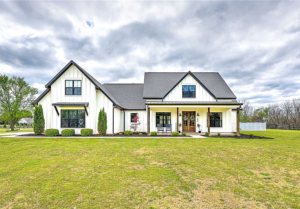 484 S Wyman Rd, Fayetteville, AR 72701 Zillow