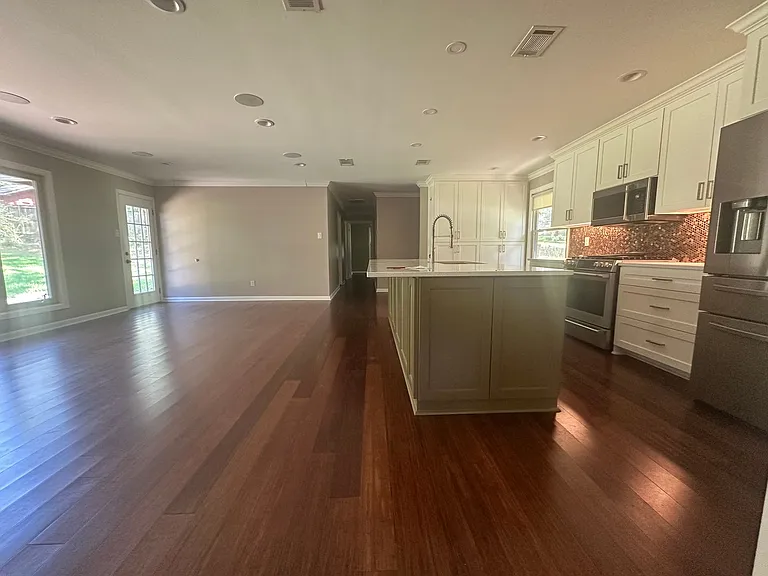 506 Shamrock Dr — Photo 8