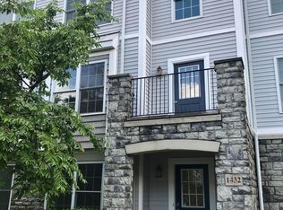 1432 Bloomington Blvd, Columbus, OH 43228