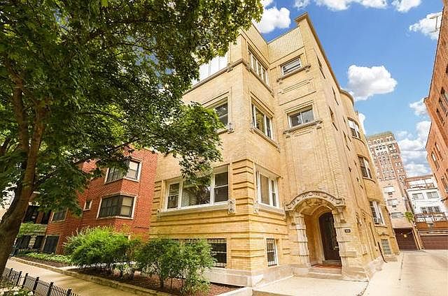 1st image of 429 W Wellington Ave APT 3C