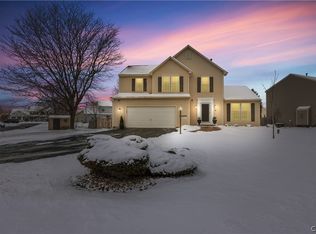 5114 Old Barn Rd, Clay, NY 13041