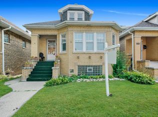 2949 N Lotus Ave, Chicago, IL