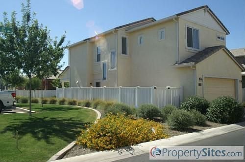 2nd image of 1326 S Minneola Ln
