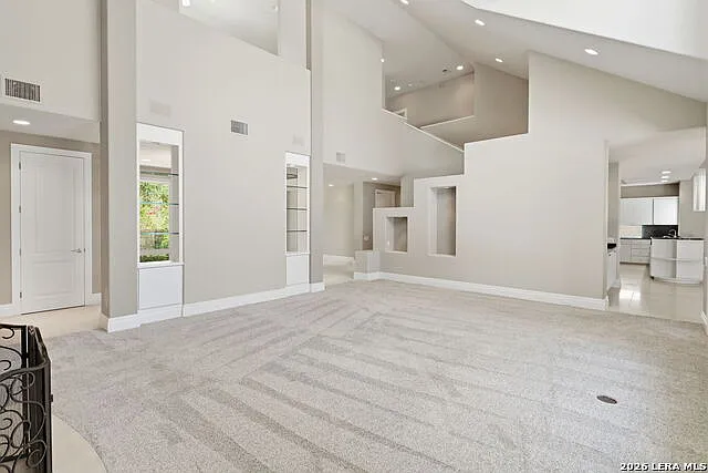 4 bed, 3.5 bath, 4686 sqft, $6,250 — Photo 4