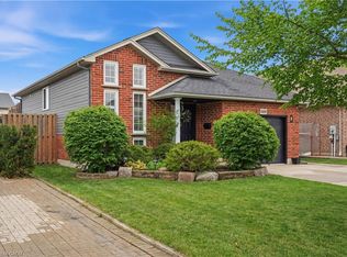 8409 Greenfield Cres, Niagara Falls, ON L2H3J8