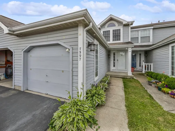 7597 Bay Hill Dr, Pickerington, OH 43147