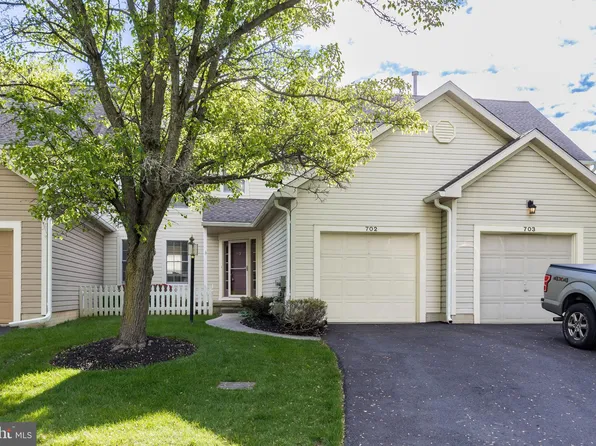 702 Kilduff Ct, Chadds Ford, PA 19317