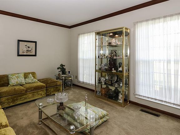 5th image of 7809 Outlookridge Ln