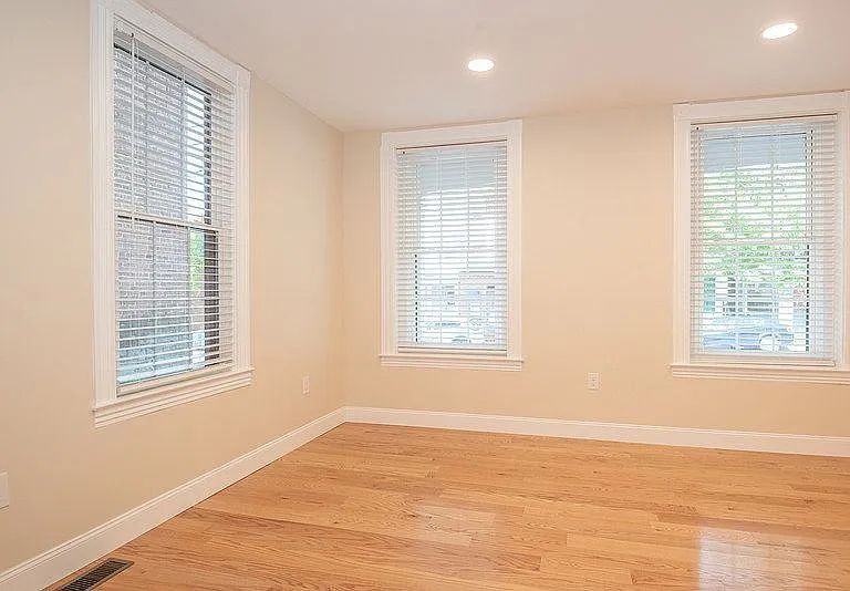 323 N Mulberry St #1 — Photo 29