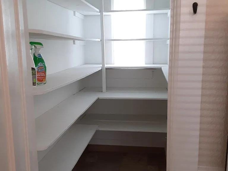walk-in pantry