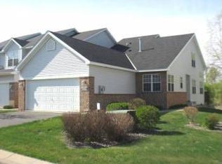 7982 Autumn Ridge Way, Chanhassen, MN 55317