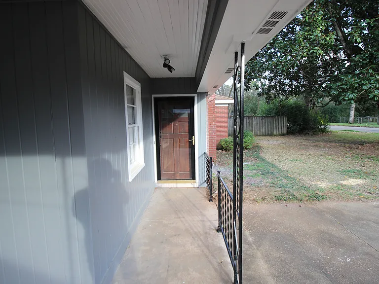 3739 Honeysuckle Ct — Photo 3